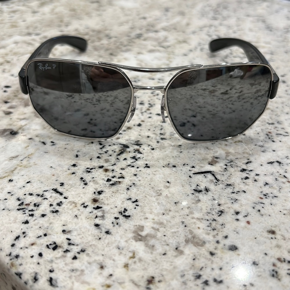 Polarized Ray Bans!  Super fantastic